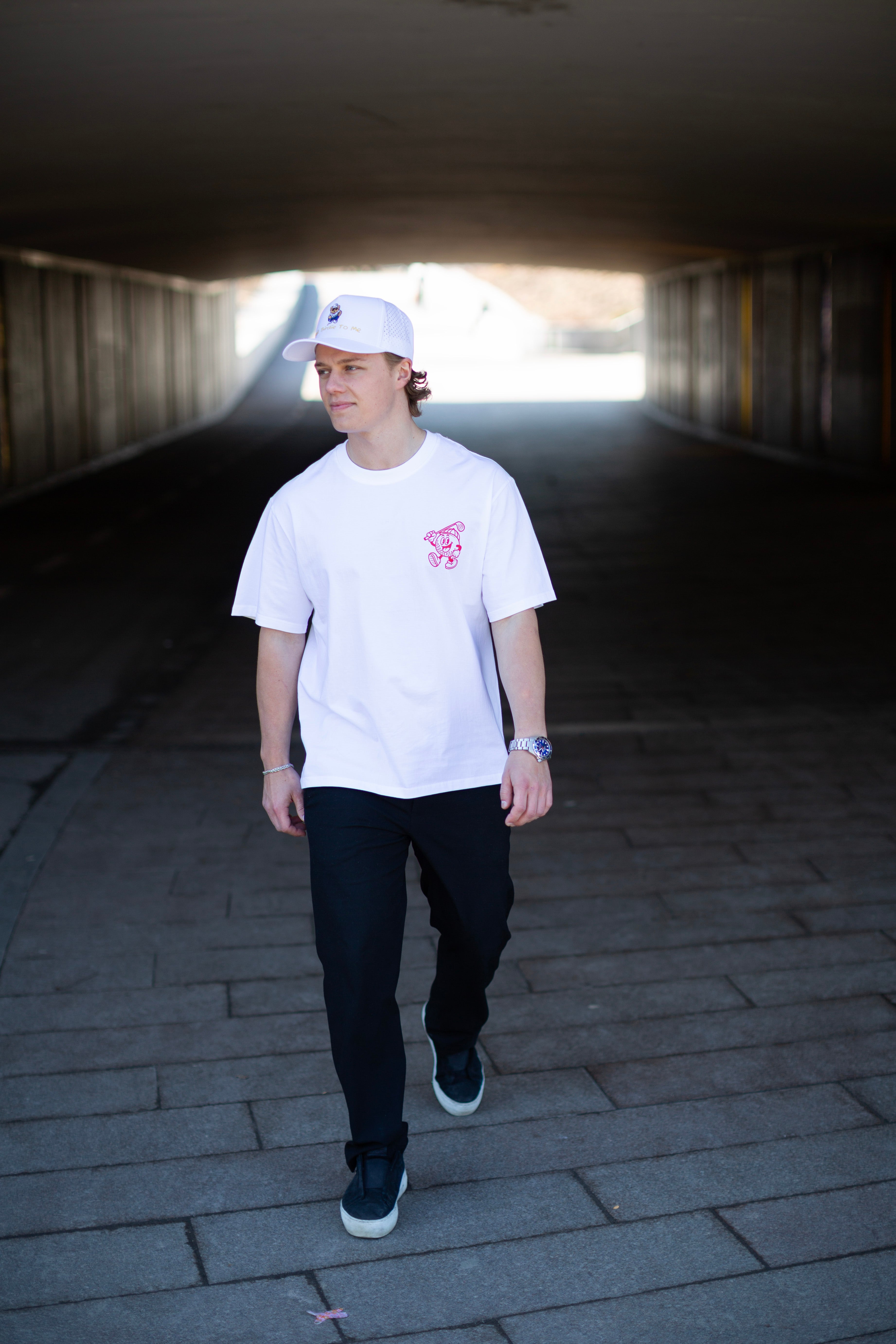 The Swinging T-shirt